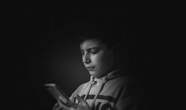 Ciberbullying: prevención e intervención desde el contexto escolar y familiar