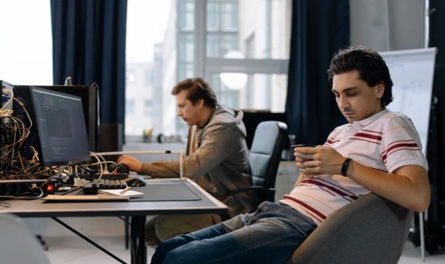 Java microservices distributed apps with Angular