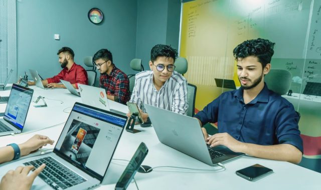Integración de componentes software en páginas web