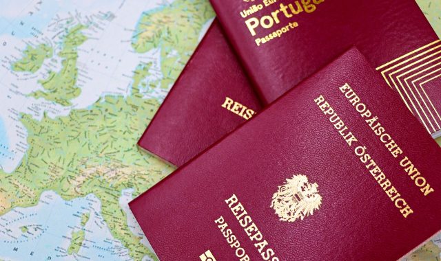 Mapa y pasaportes